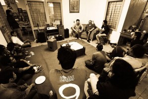 Menulis musik bukan lagi 5W+1H, melainkan creative writing [read more]